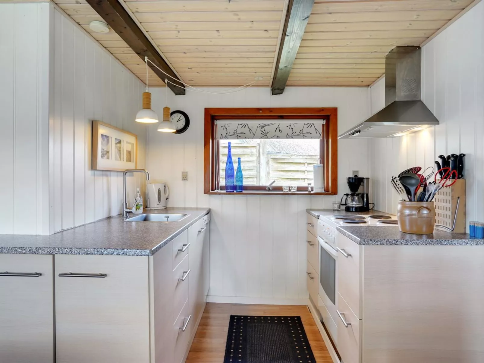 "Leocadia" - 150m to the fjord-Binnen