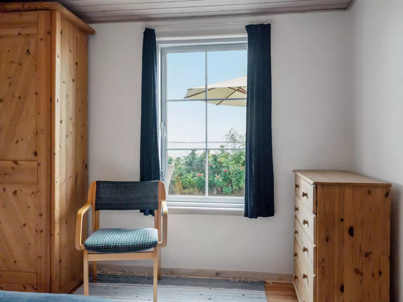 "Tana" - 5m from the sea-Binnen