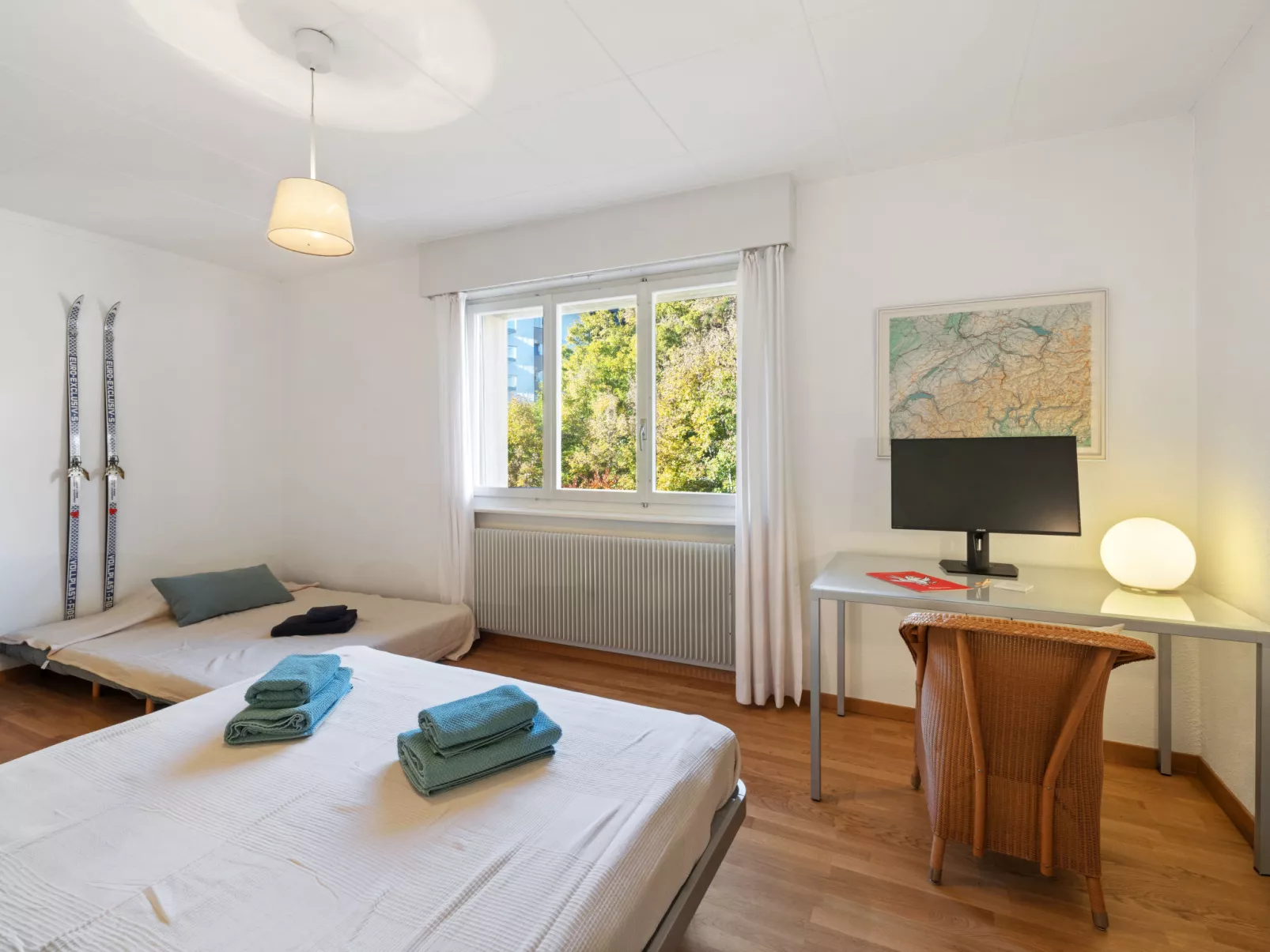 Belmont Est 80-Binnen