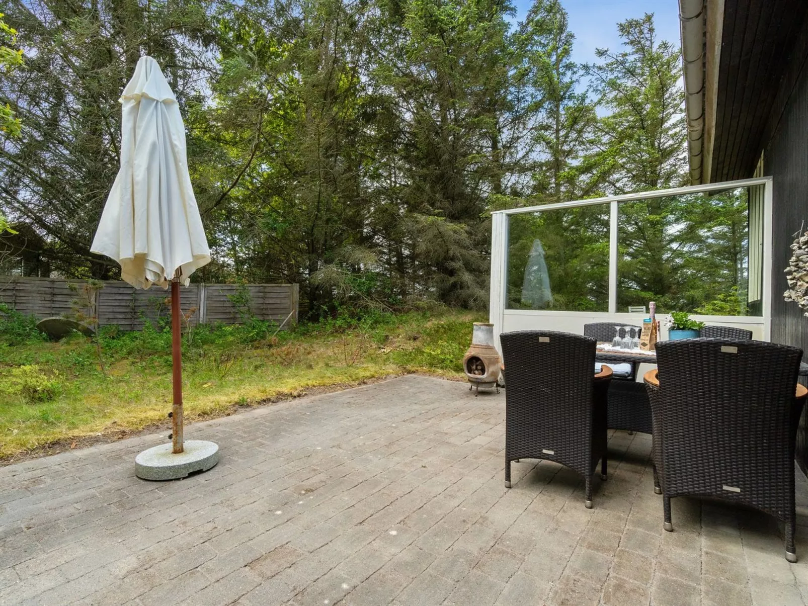 "Freda" - 100m to the fjord-Buiten