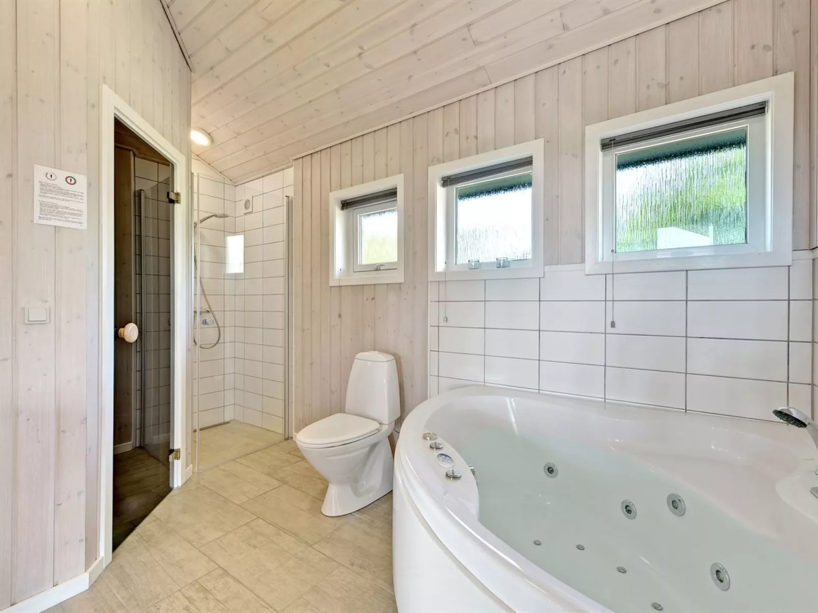 "Chrisse" - 550m from the sea-Binnen