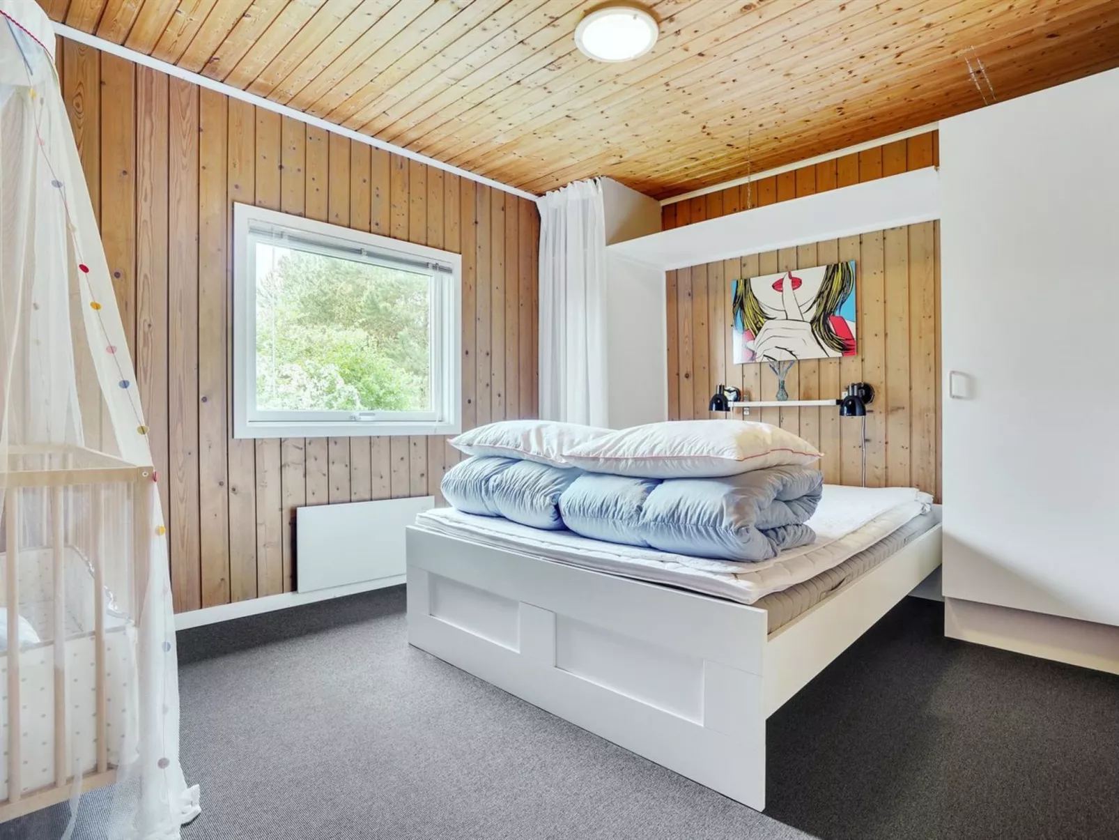 "Jaskirt" - 125m from the sea-Binnen