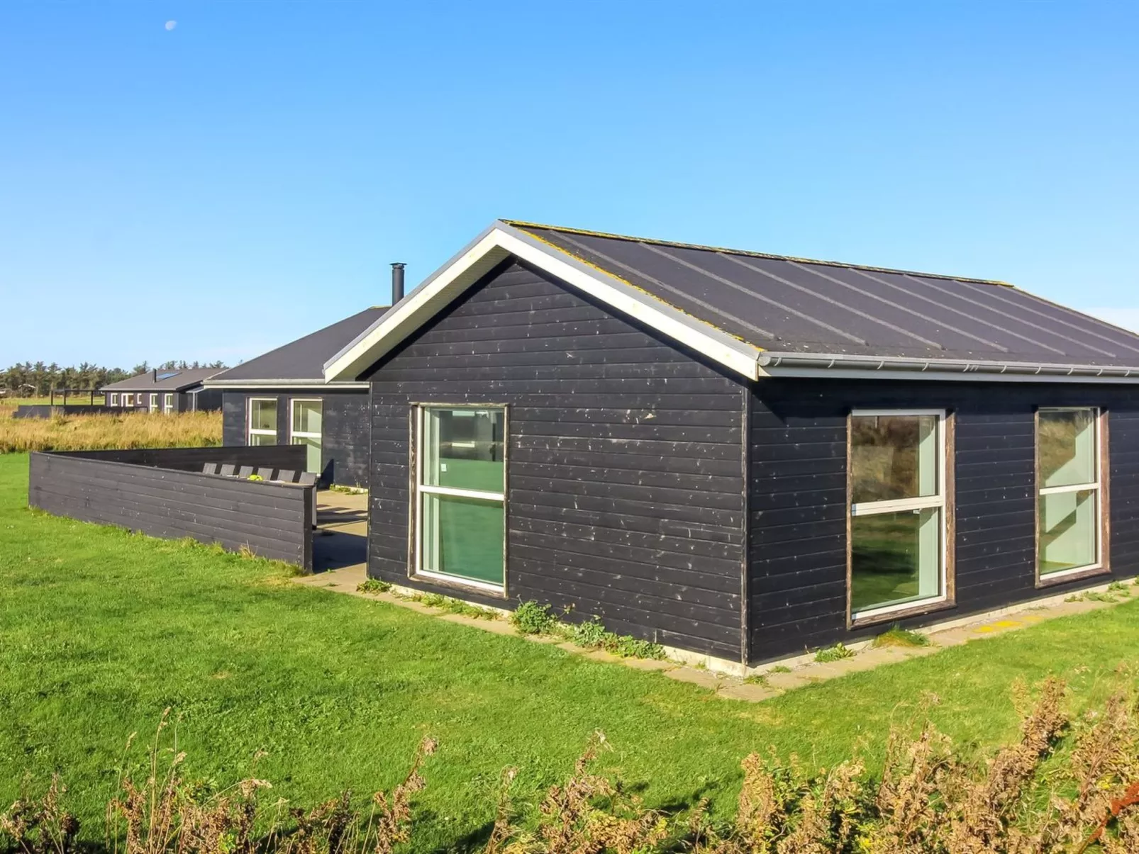 "Kirsi" - 1.6km from the sea-Buiten