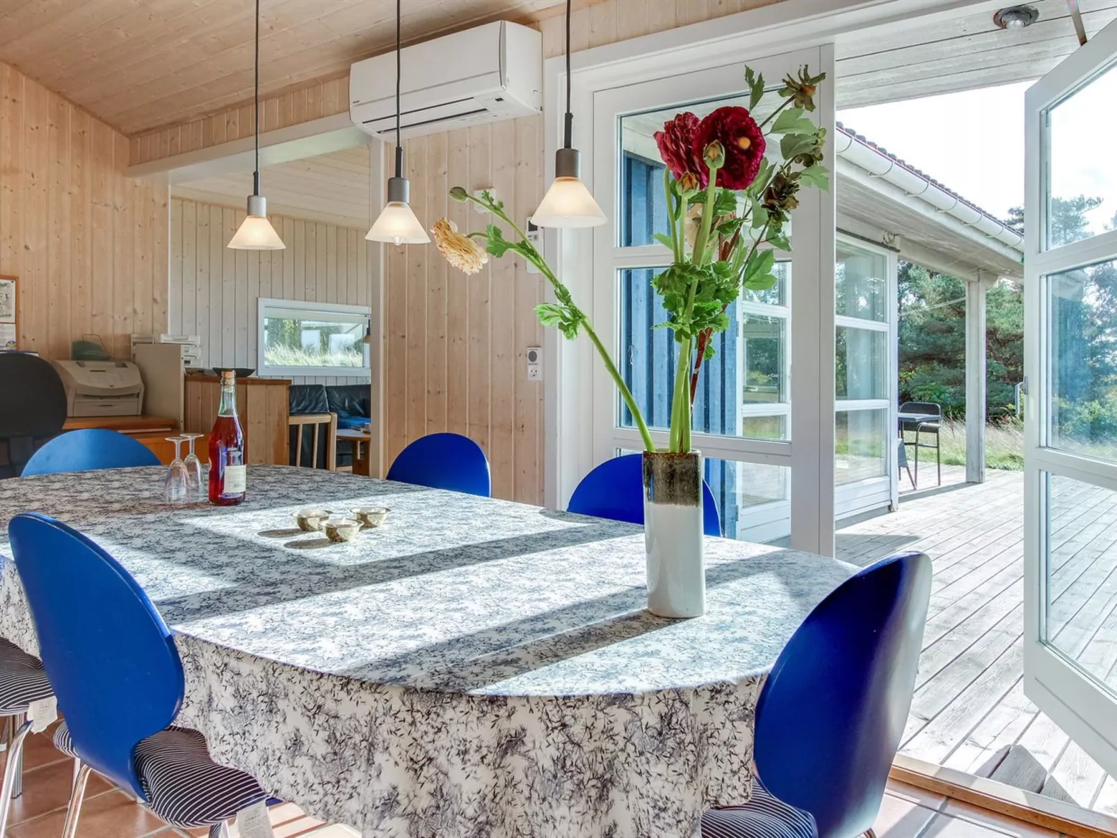 "Kajsa" - 50m from the sea-Binnen