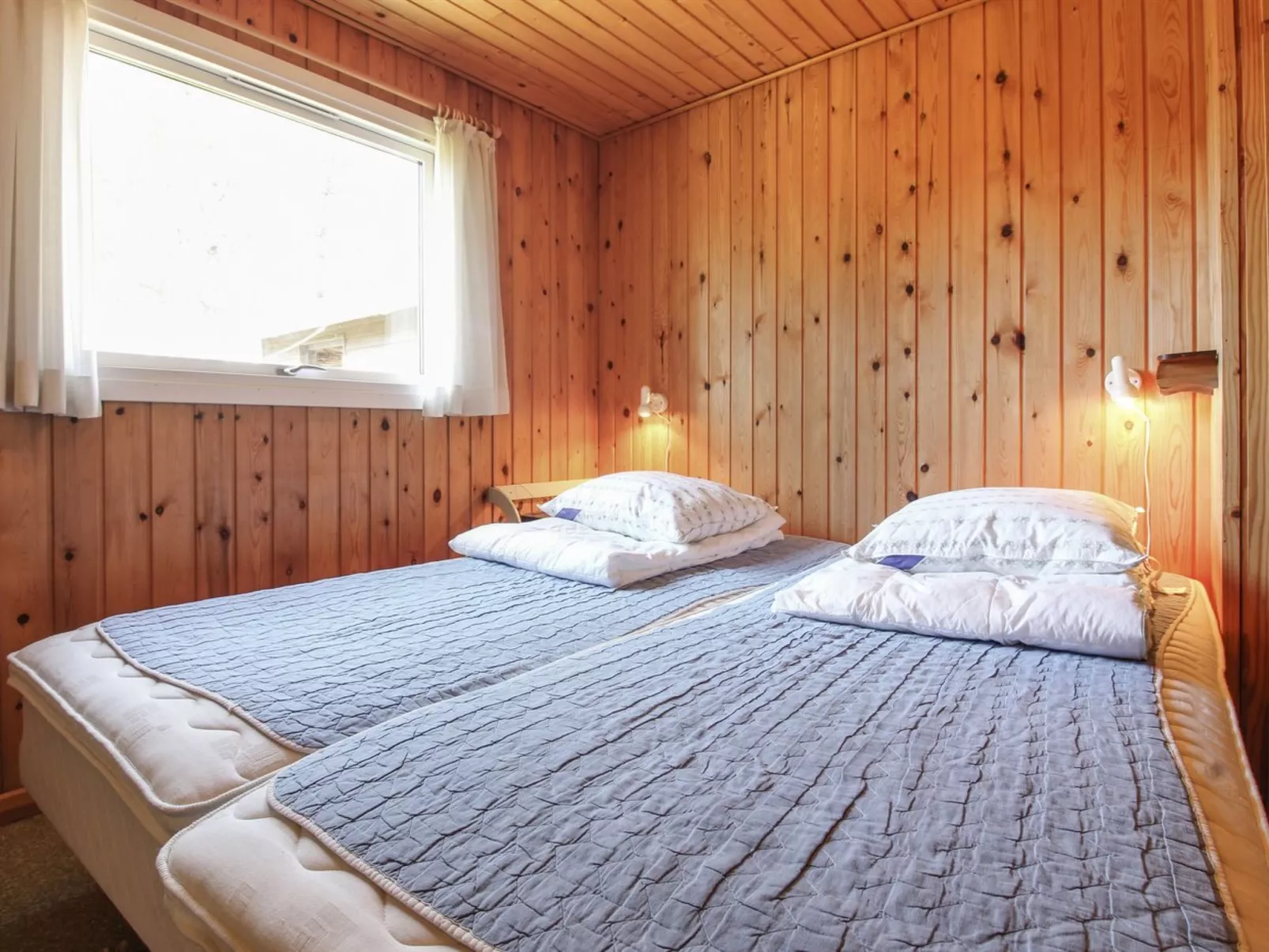 "Lis" - 300m from the sea-Binnen