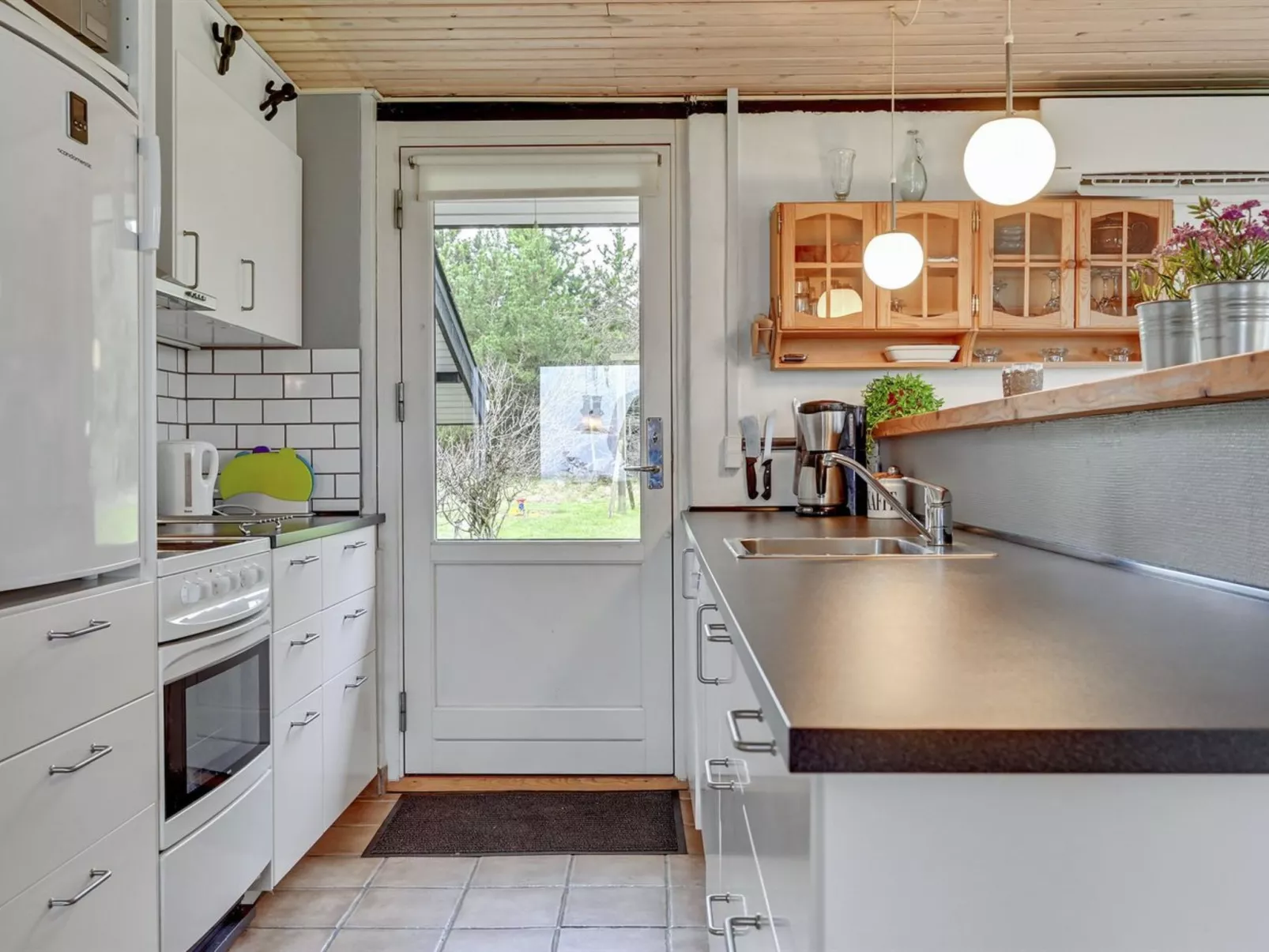 "Kaleva" - 200m to the fjord-Binnen