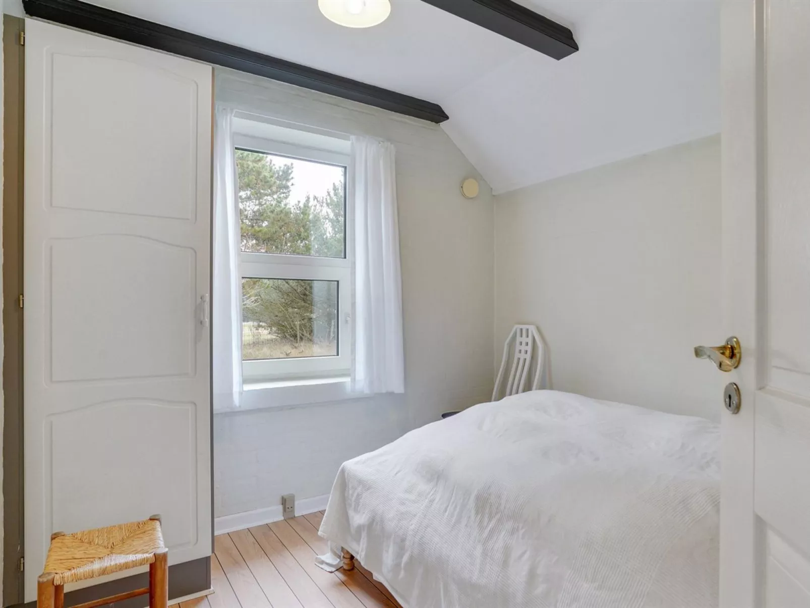 "Swening" - 2.1km from the sea-Binnen