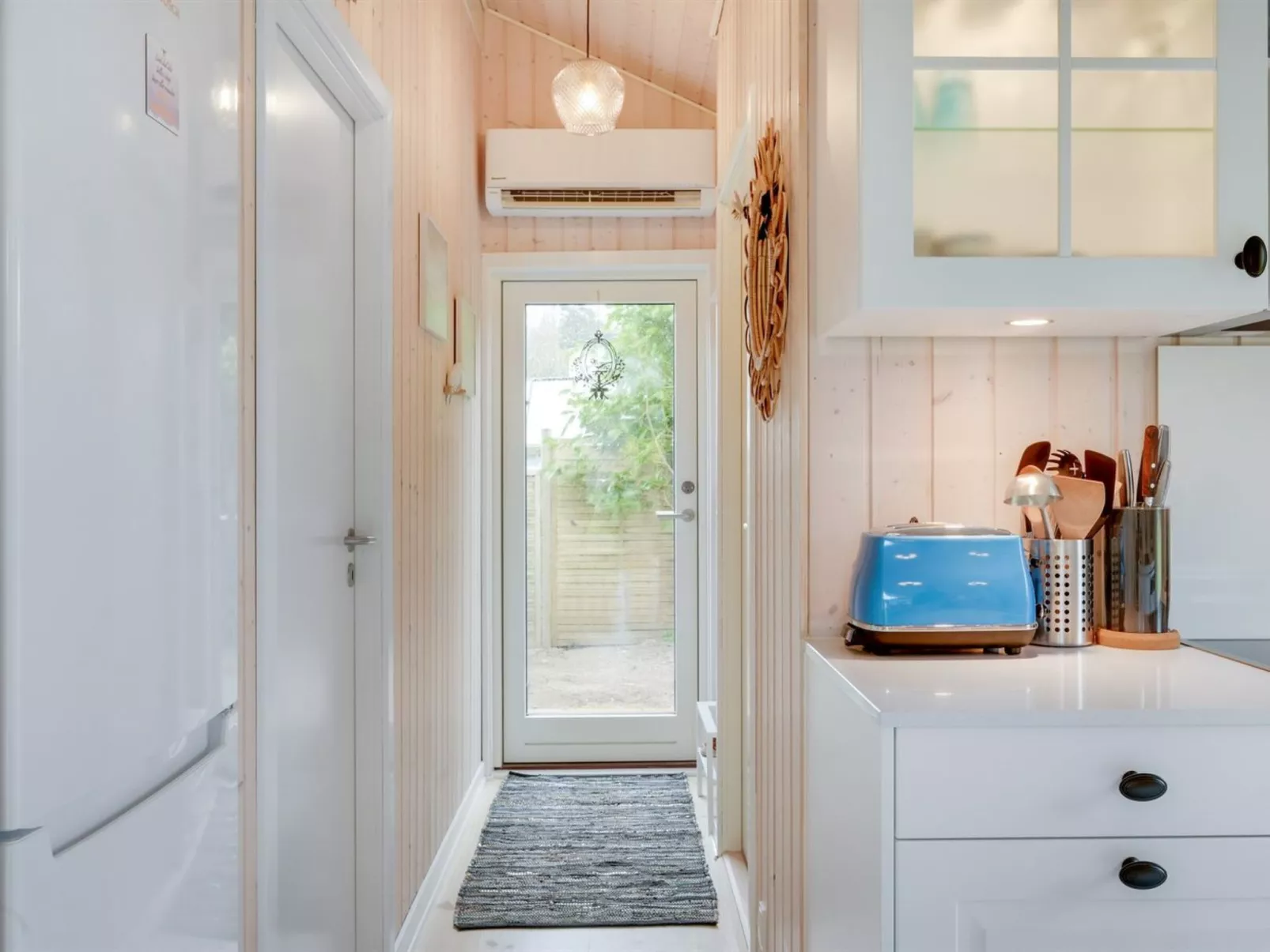 "Franca" - 500m from the sea-Binnen