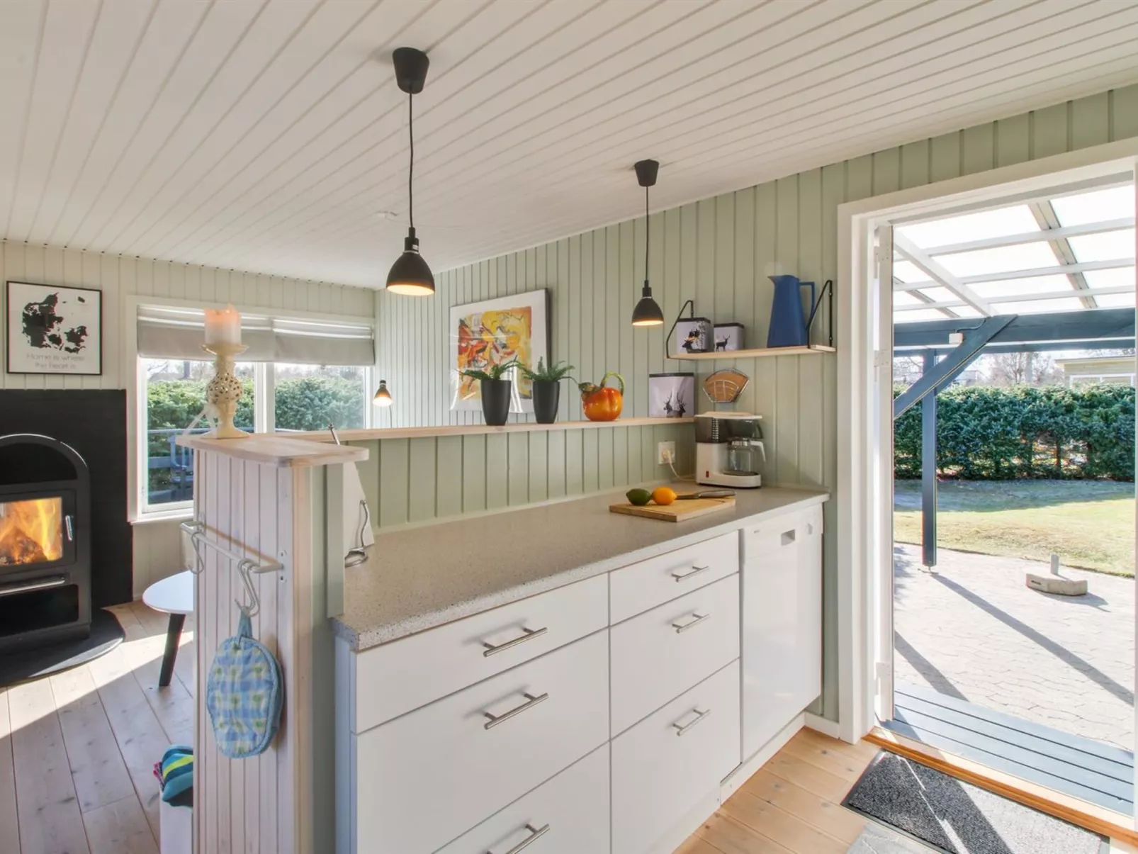 "Shaya" - 500m from the sea-Binnen