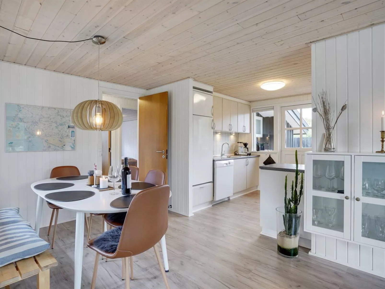 "Monja" - 2.2km from the sea-Binnen