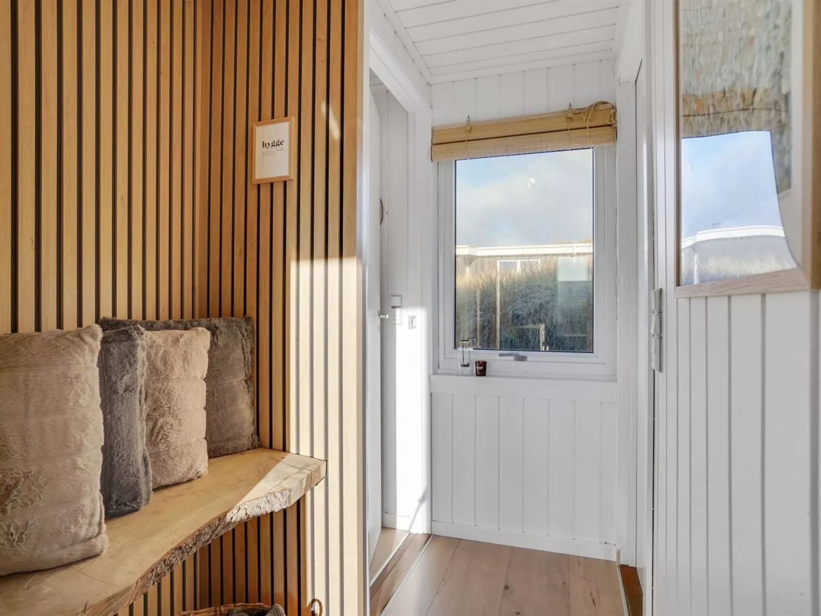 "Assa" -  from the sea-Binnen