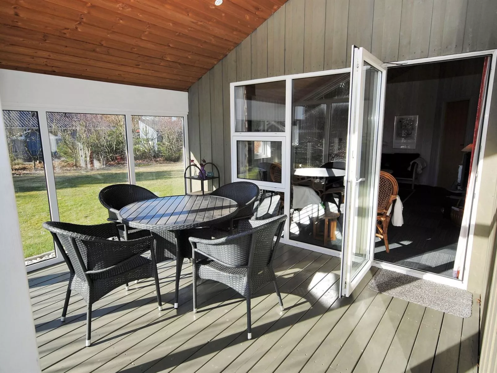 "Kody" - 350m to the fjord-Buiten