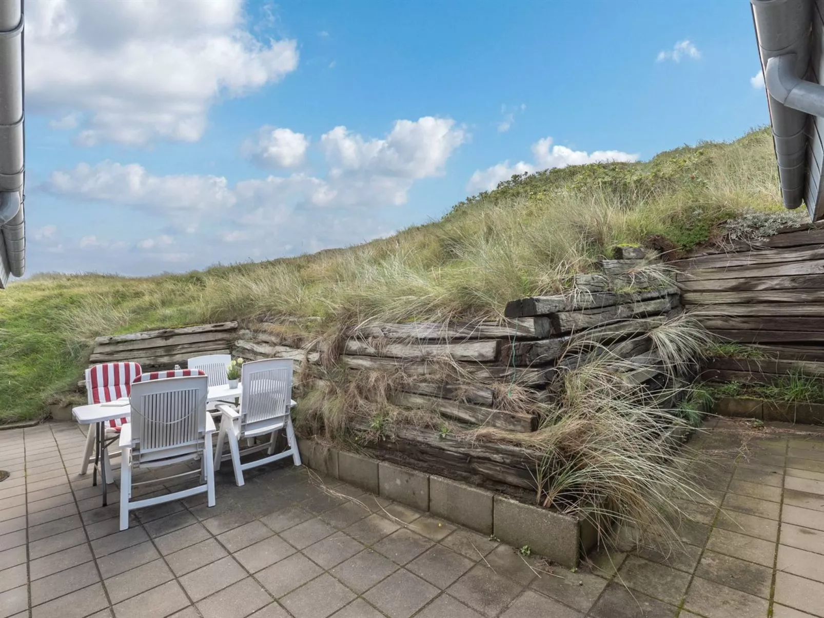 "Jess" -  from the sea-Buiten