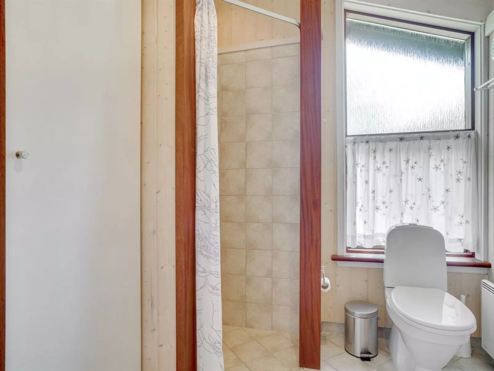 "Mine" - 300m from the sea-Binnen