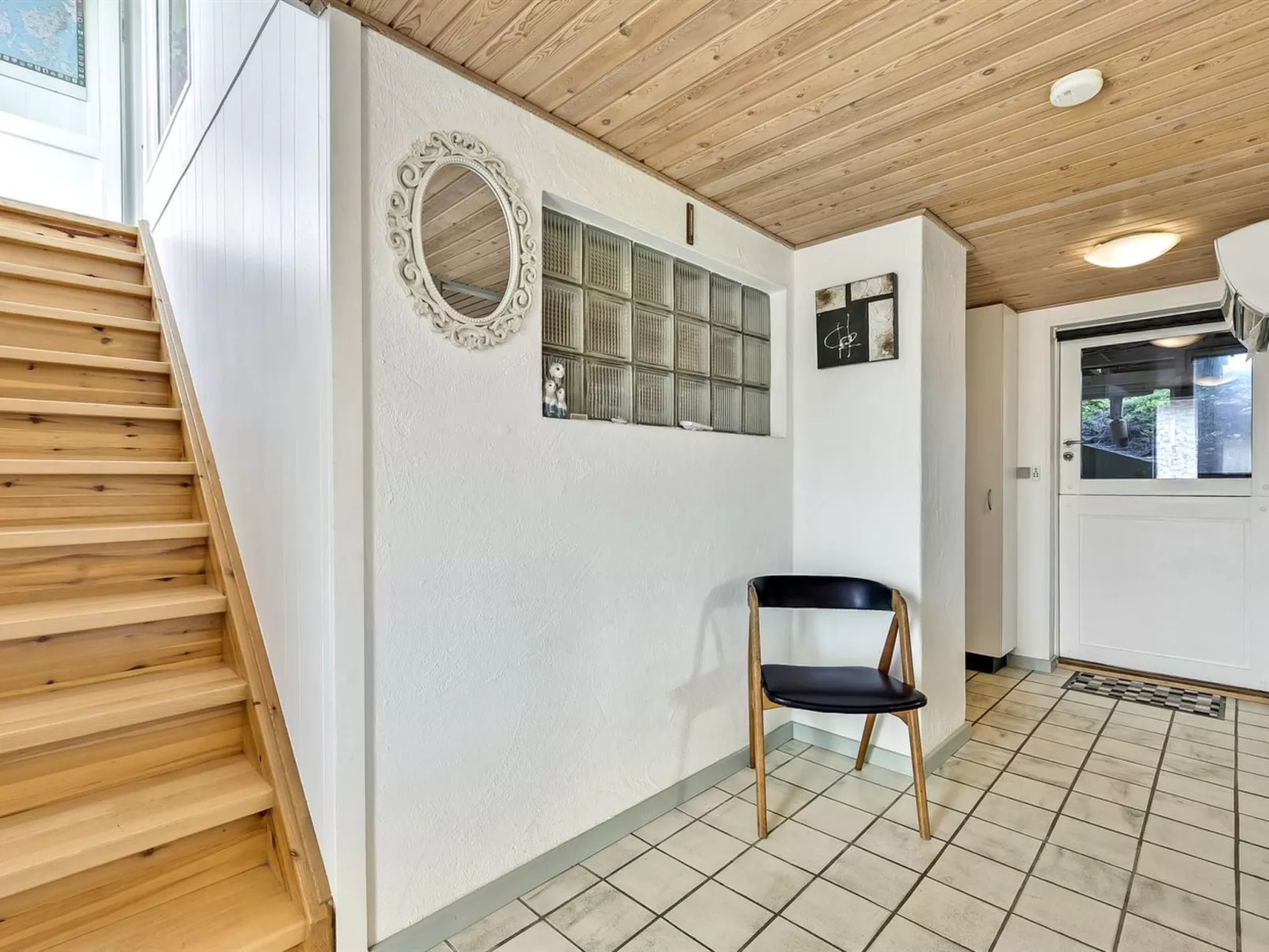 "Eldar" - 5m from the sea-Binnen