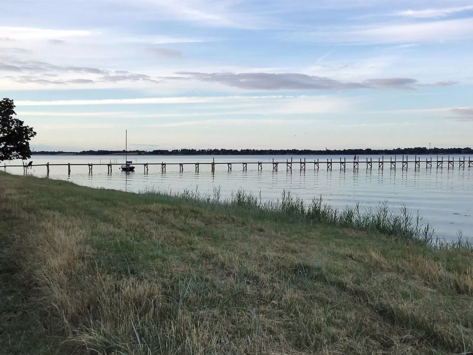 "Jeip" - 400m to the fjord-Buiten