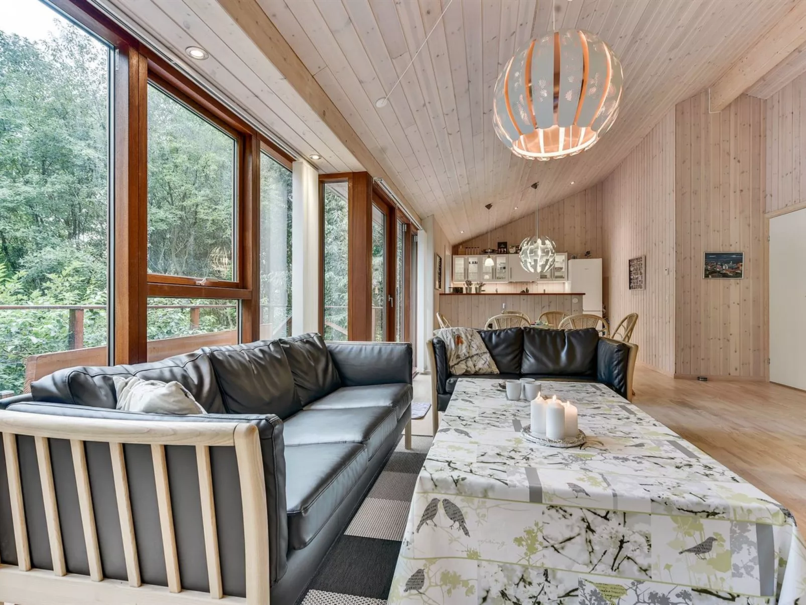 "Nelie" - 40km from the sea-Binnen