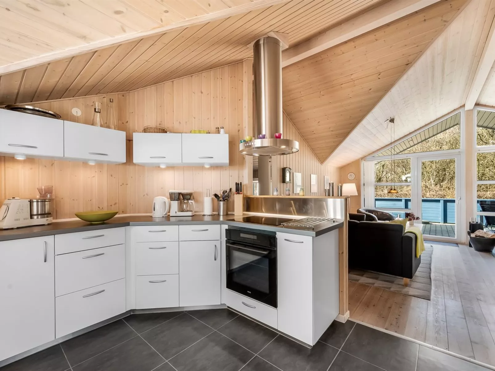 "Tobbi" - 1.1km to the fjord-Binnen