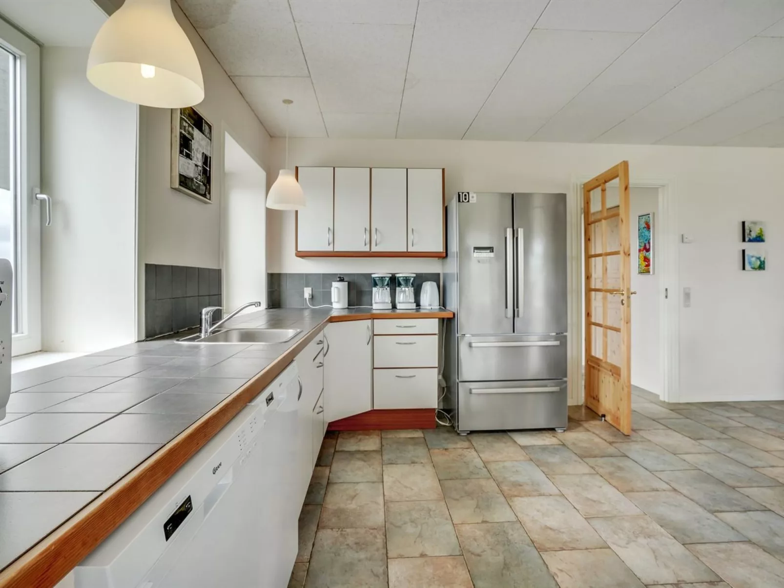 "Ammy" - 7.5km from the sea-Binnen