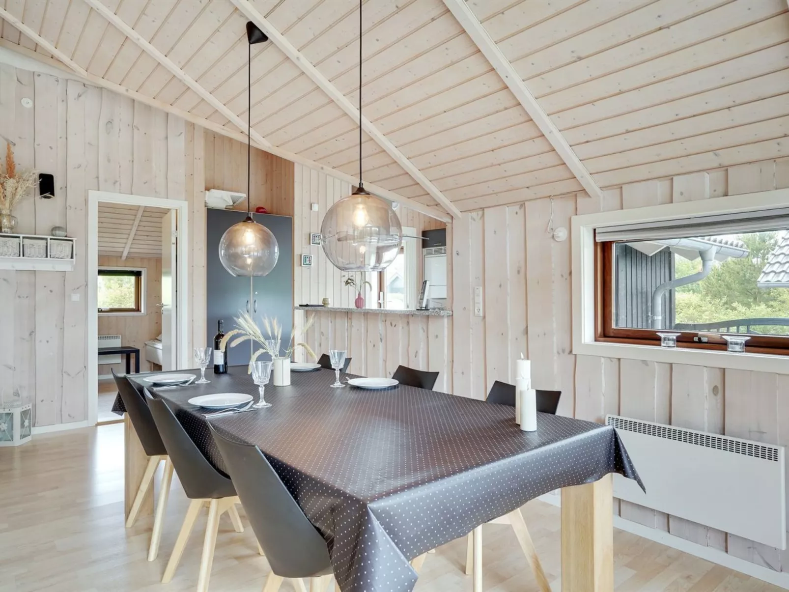 "Chermeine" - 1.2km to the fjord-Binnen