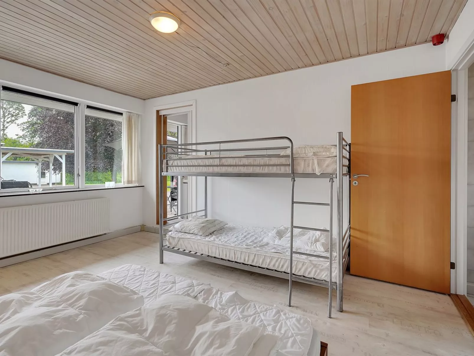 "Iida" - 20km from the sea-Binnen