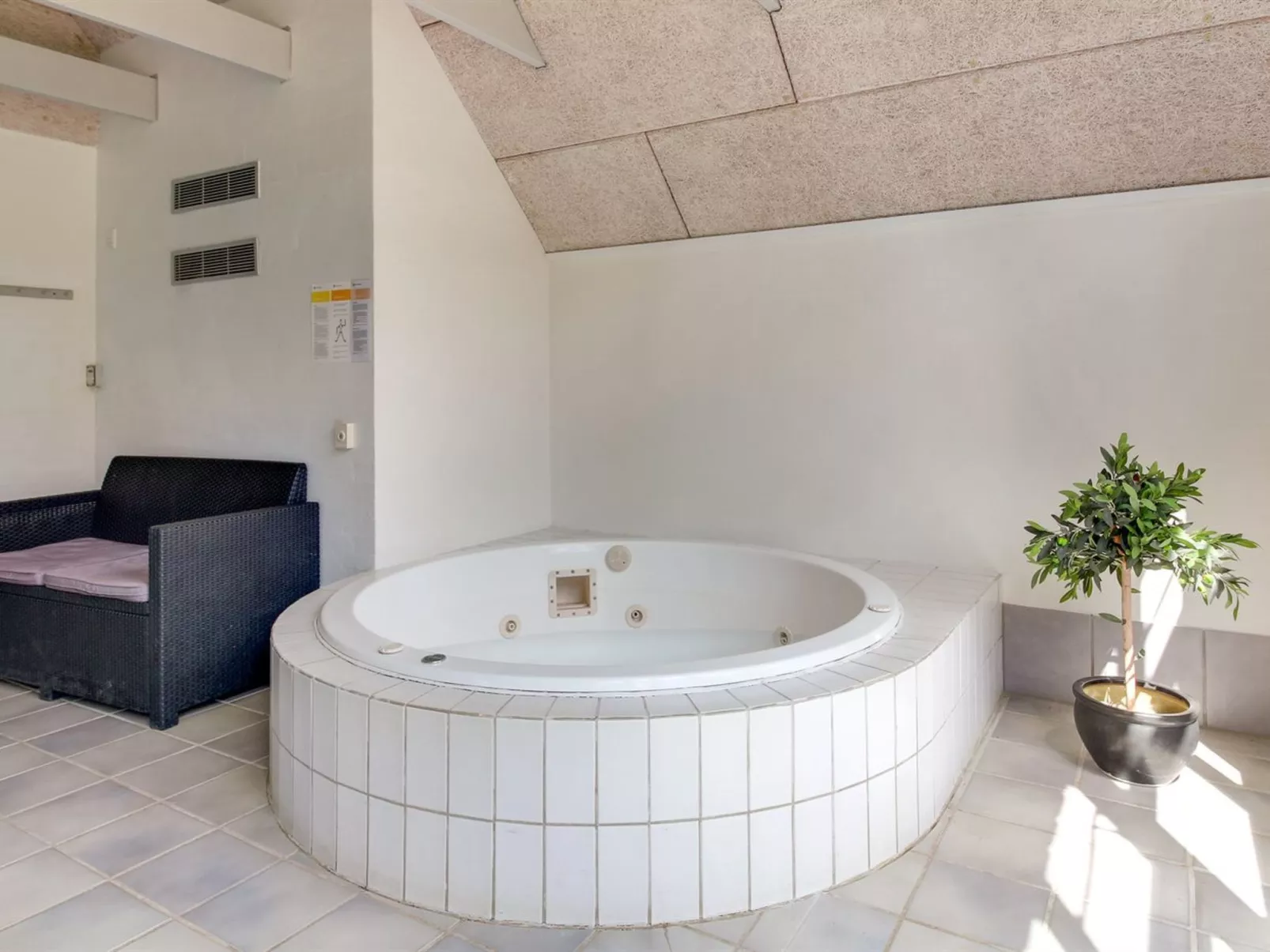 "Dorris" - 4.3km from the sea-Binnen