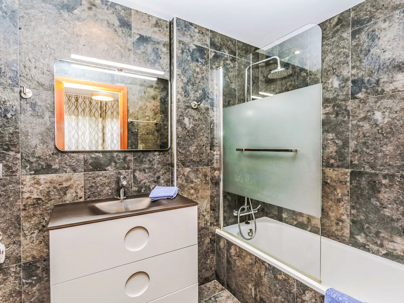 Sol Cambrils Park 28 - Binnen