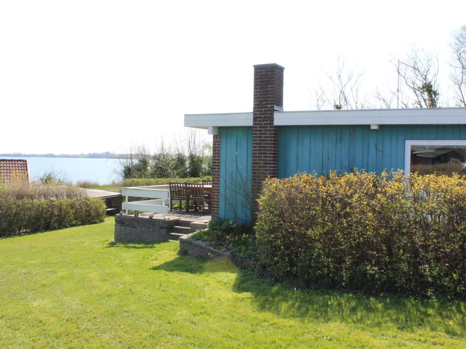 "Tekla" - 70m to the fjord-Buiten