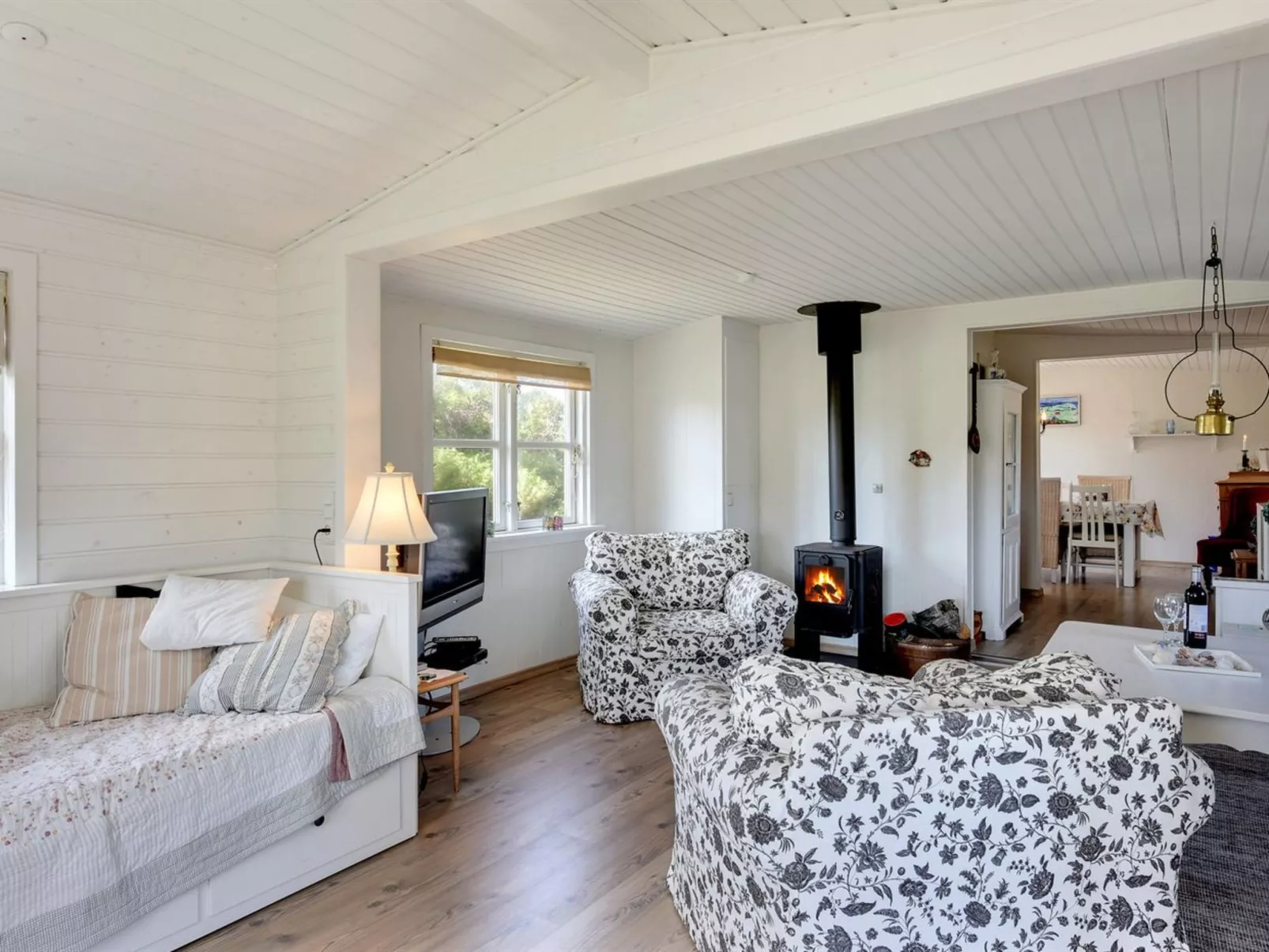 "Anik" - 100m from the sea-Binnen