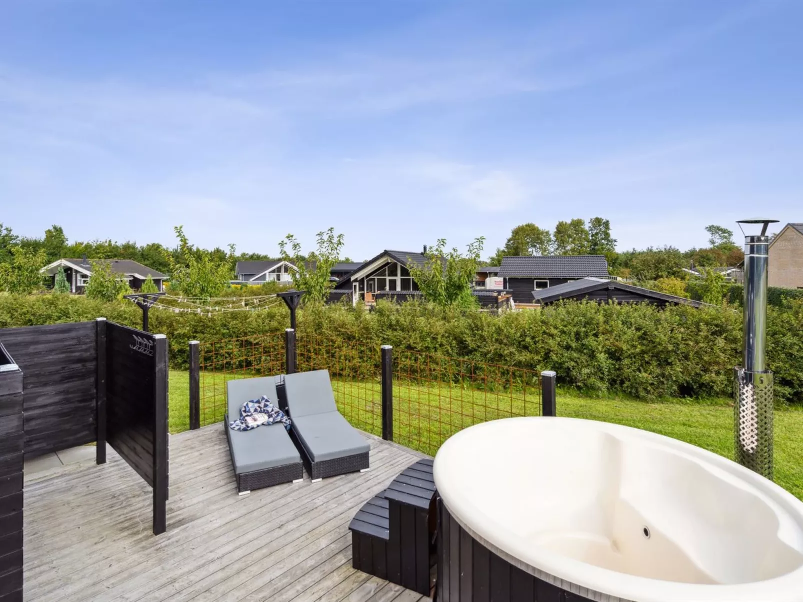 "Amdi" - 700m from the sea-Buiten