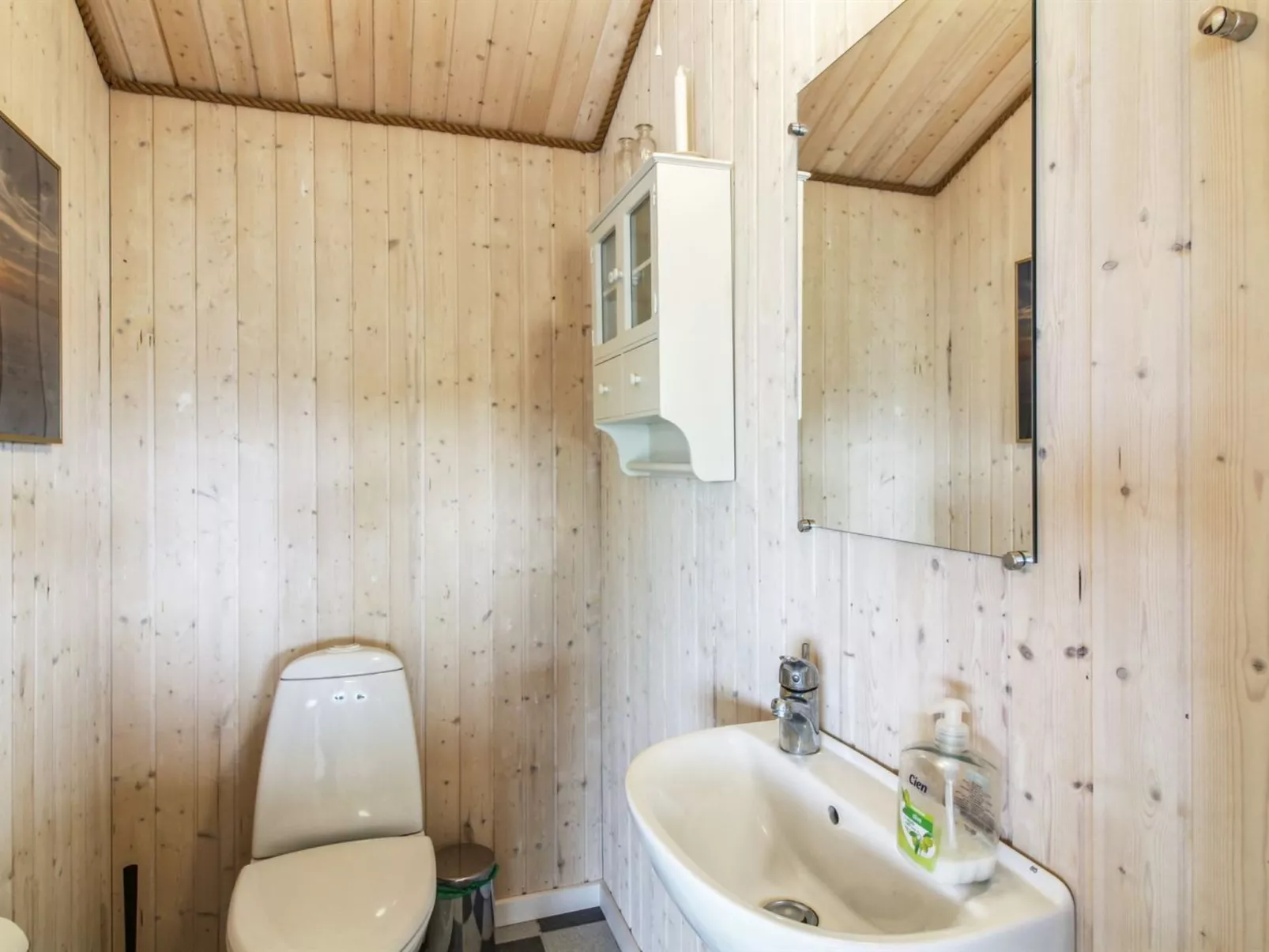 "Zuhra" - 250m from the sea-Binnen