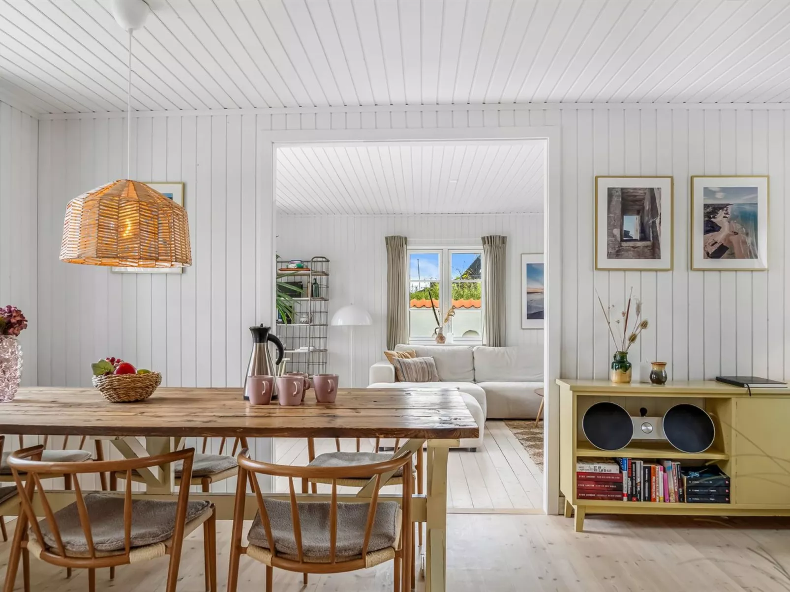 "Edmond" - 150m from the sea-Binnen