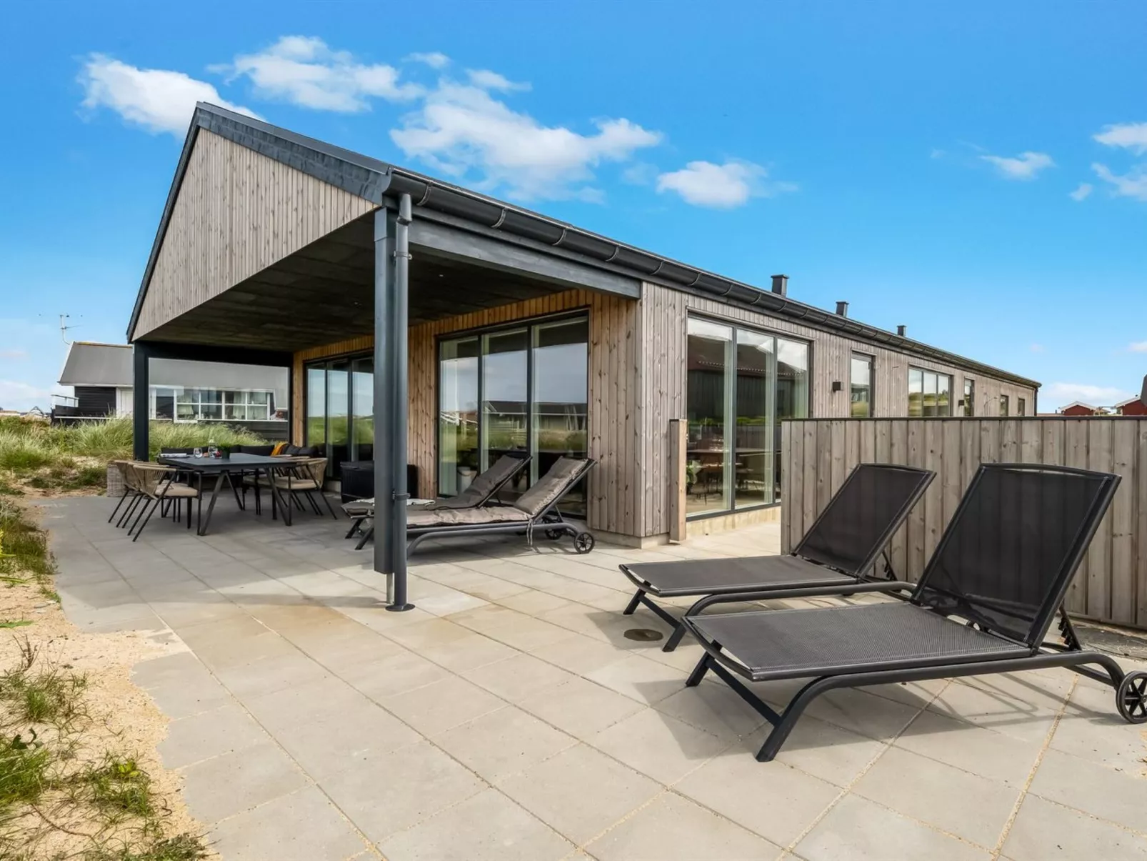 "Waldar" -  from the sea-Buiten