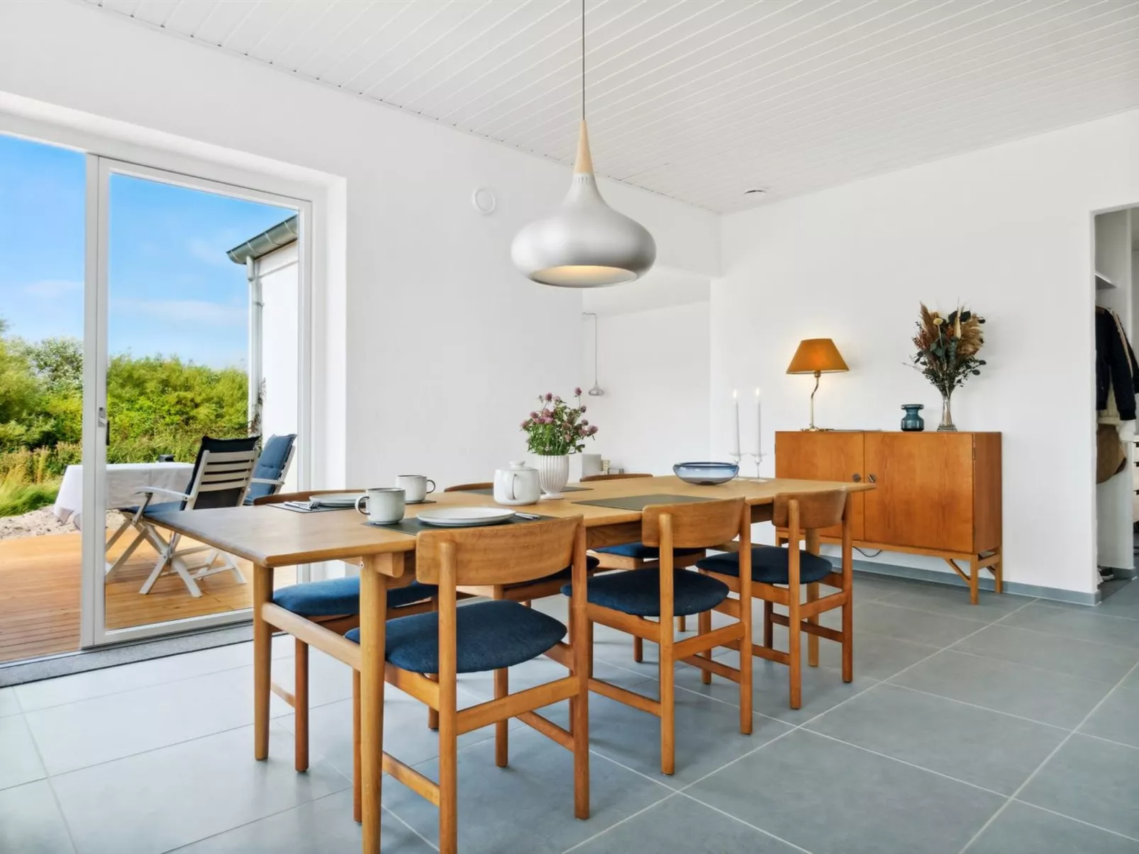 "Yakari" - 1km from the sea-Binnen