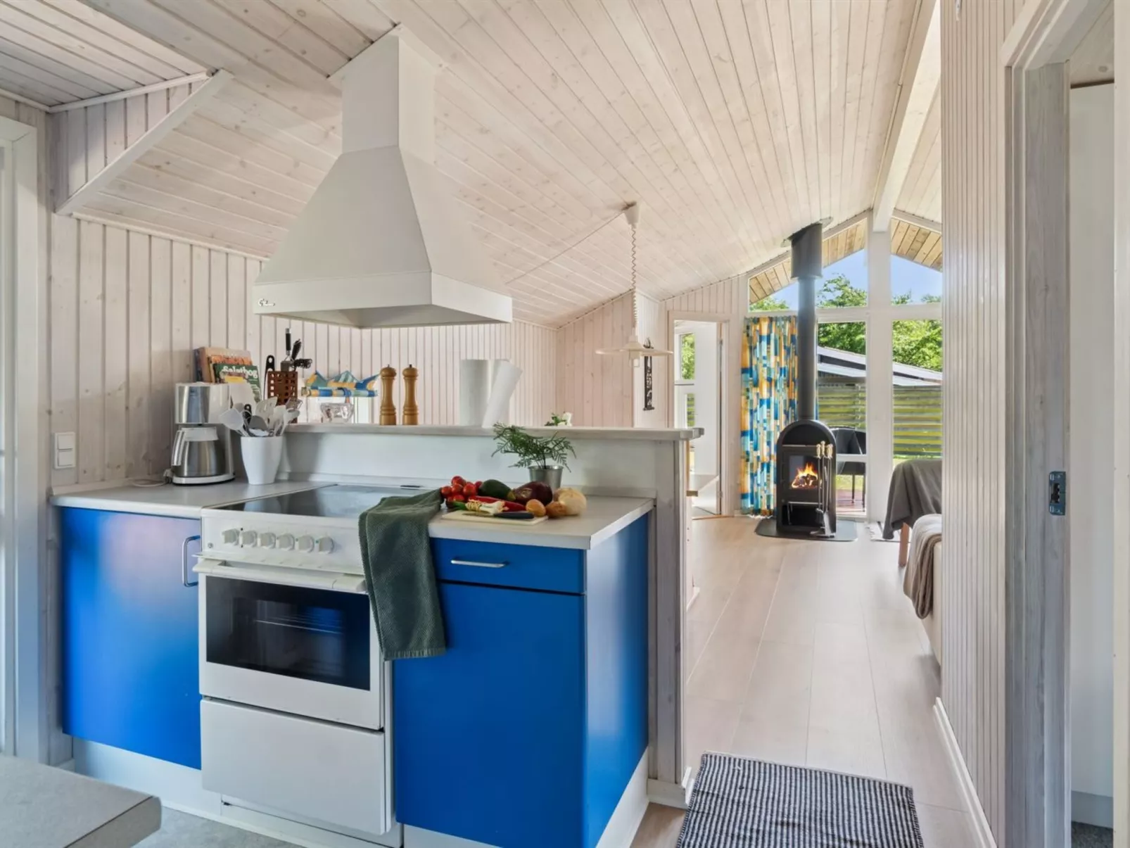 "Thrym" - 200m from the sea-Binnen