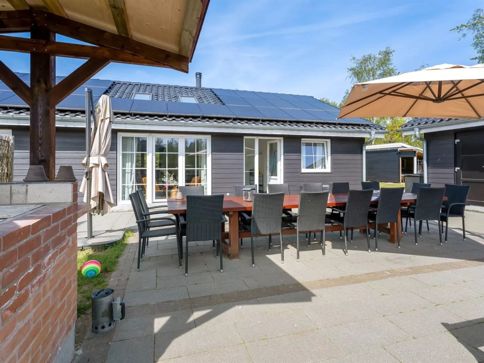 "Ronia" - 900m from the sea-Buiten