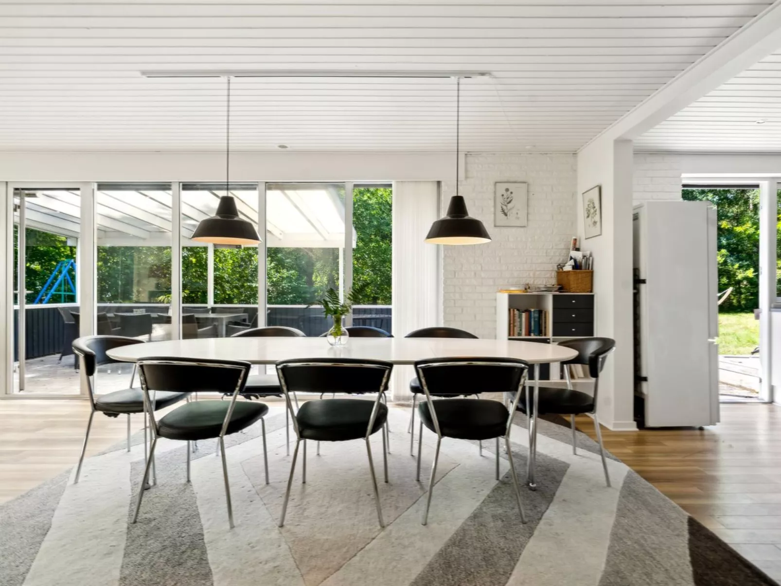 "Ingebrit" - 7km from the sea-Binnen