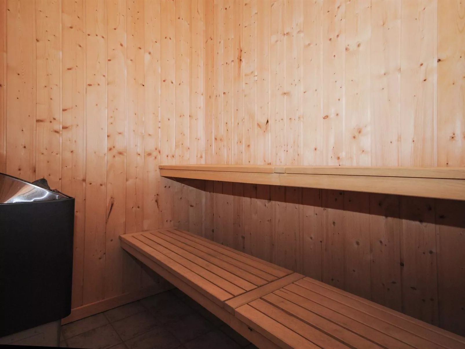 "Tamika" - 950m from the sea-Binnen