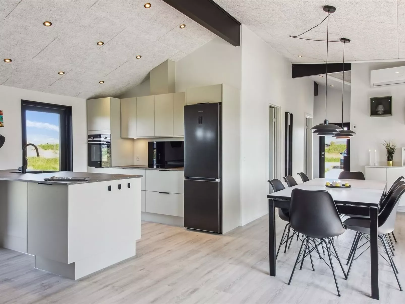 "Månviva" - 500m from the sea-Binnen