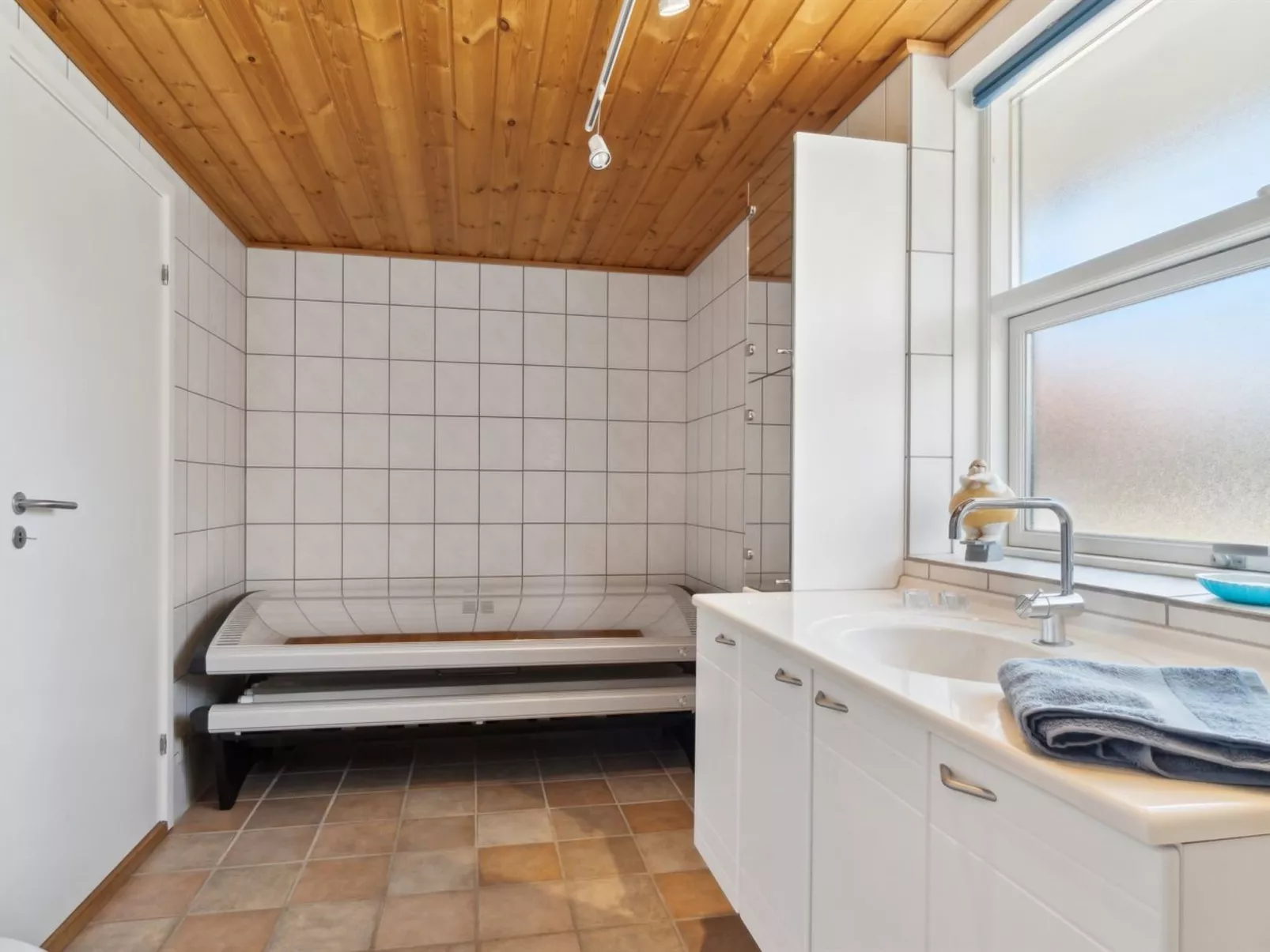 "Garbine" - 400m from the sea-Binnen