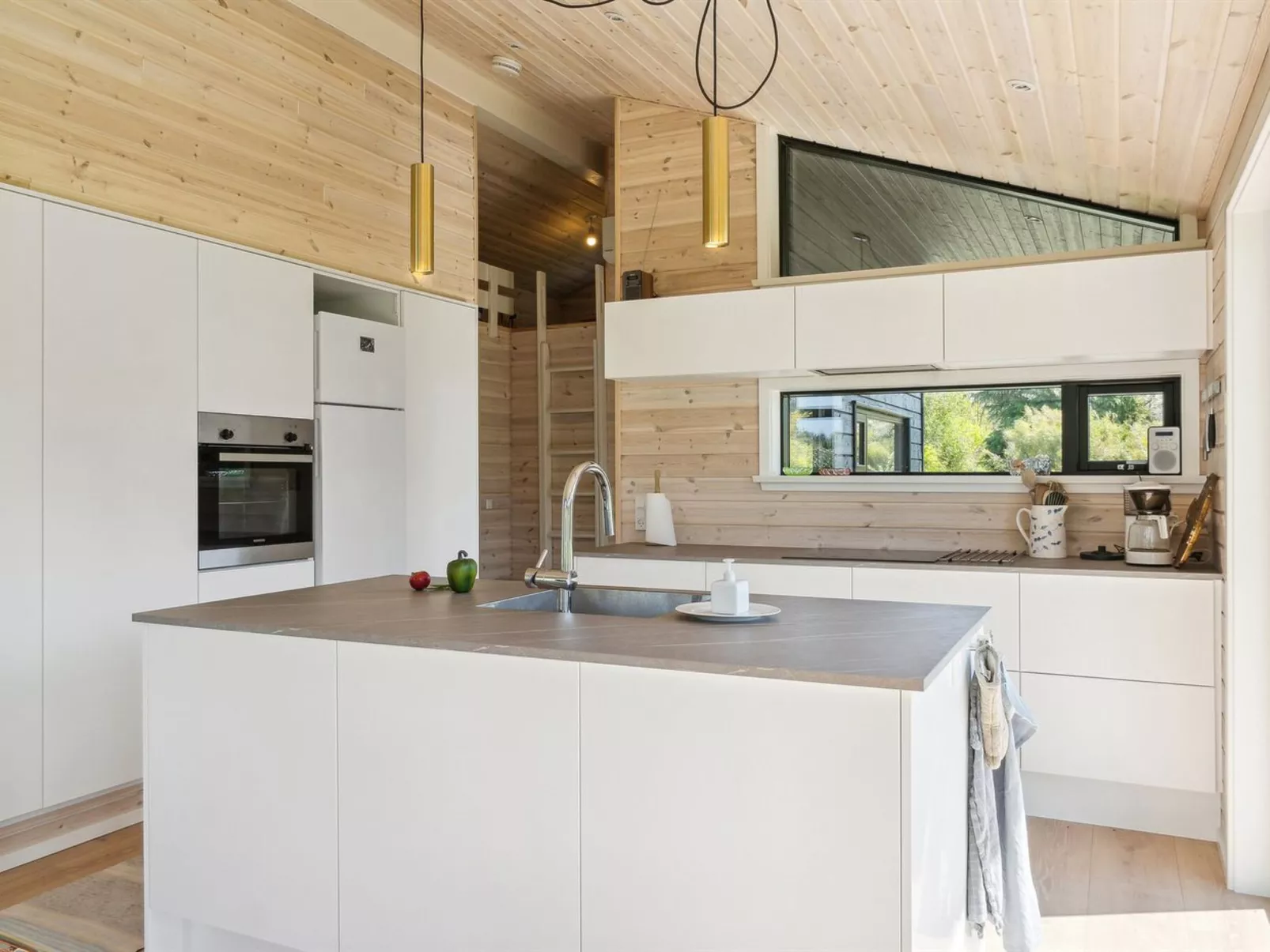 "Ivar" - 450m from the sea-Binnen