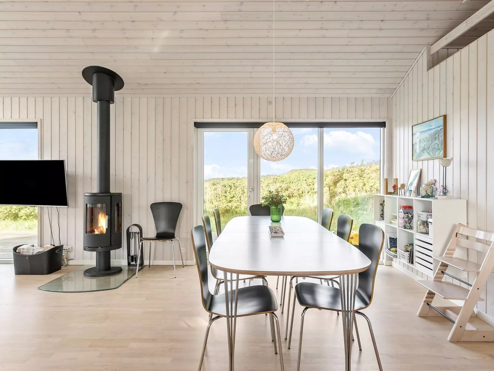 "Mirla" - 50m from the sea-Binnen