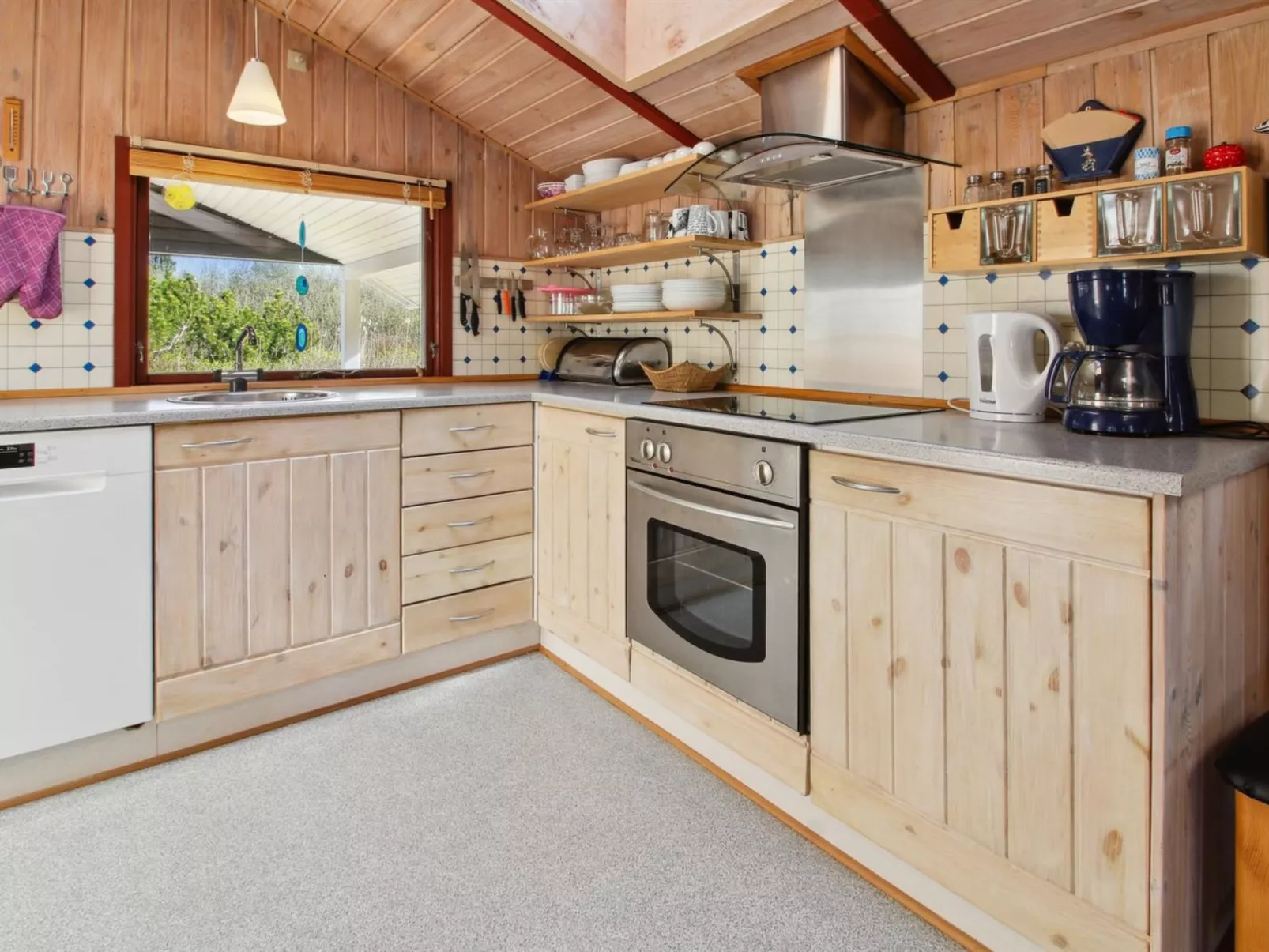 "Elpida" - 2km from the sea-Binnen