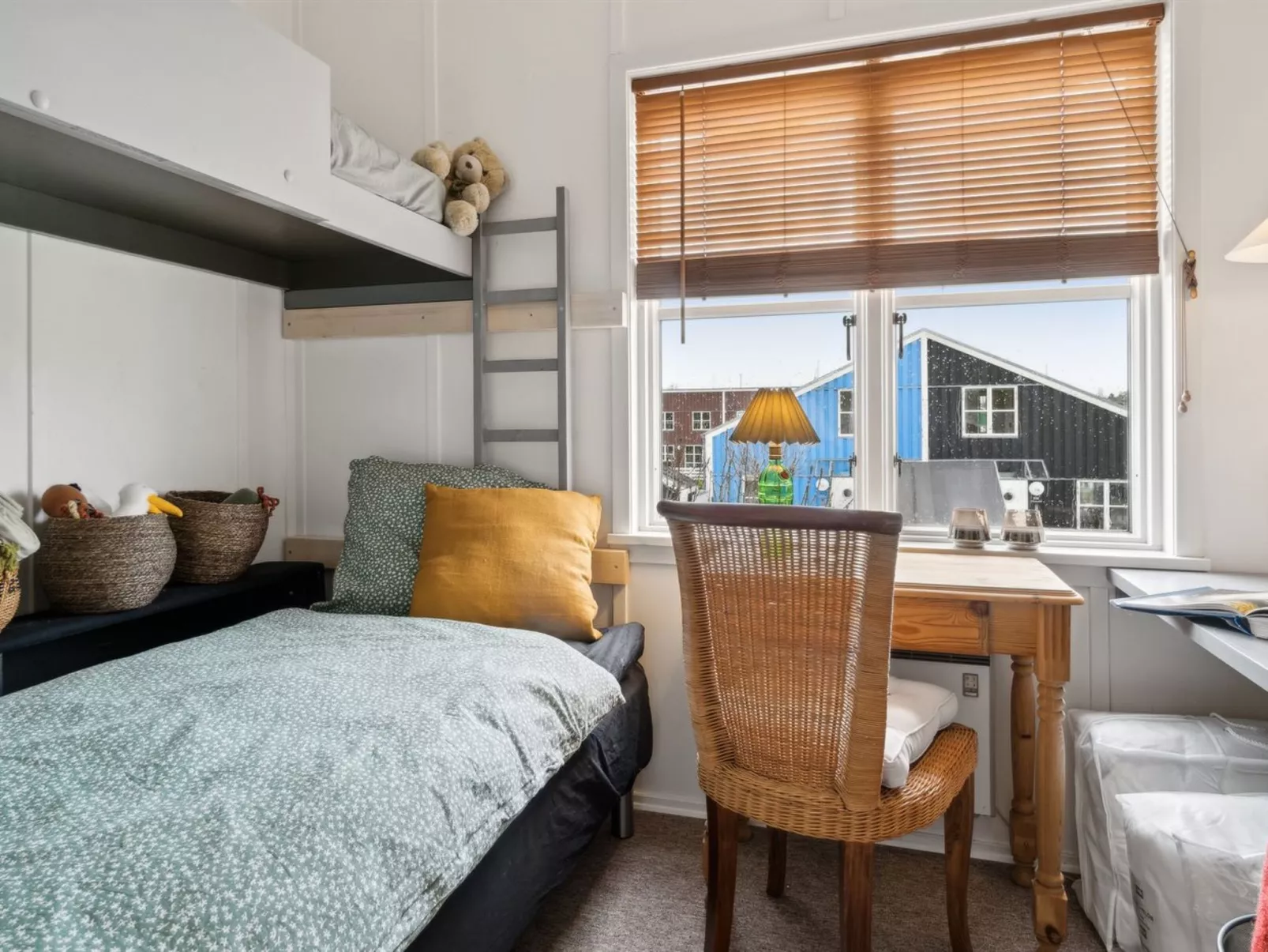 "Monja" - 50m from the sea-Binnen