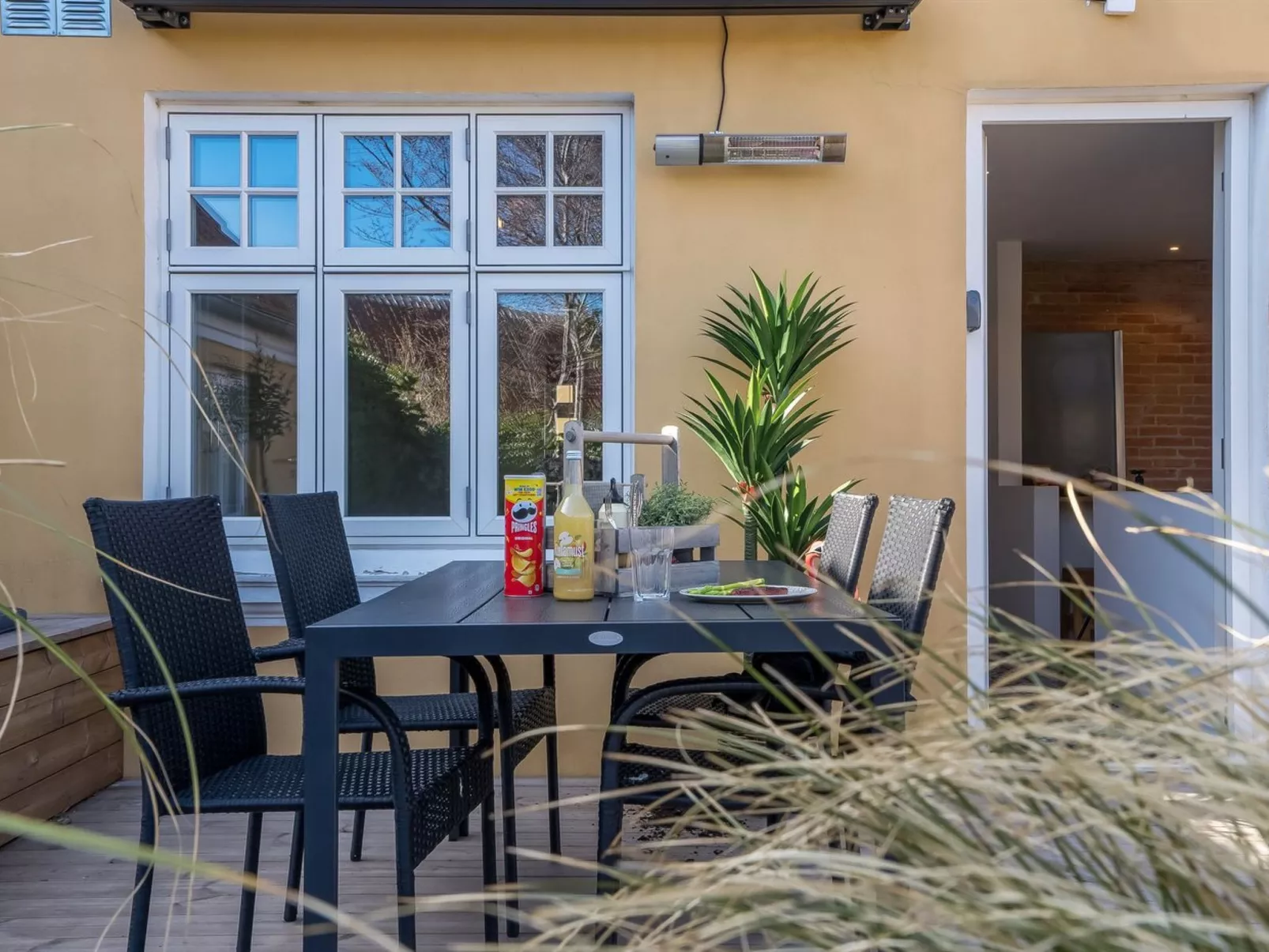 "Yorick" - 300m from the sea-Buiten