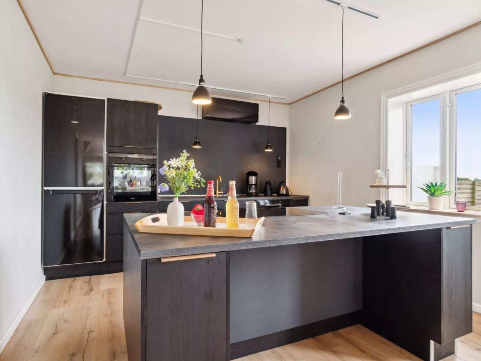 "Fridgerd" - 4.8km from the sea-Binnen