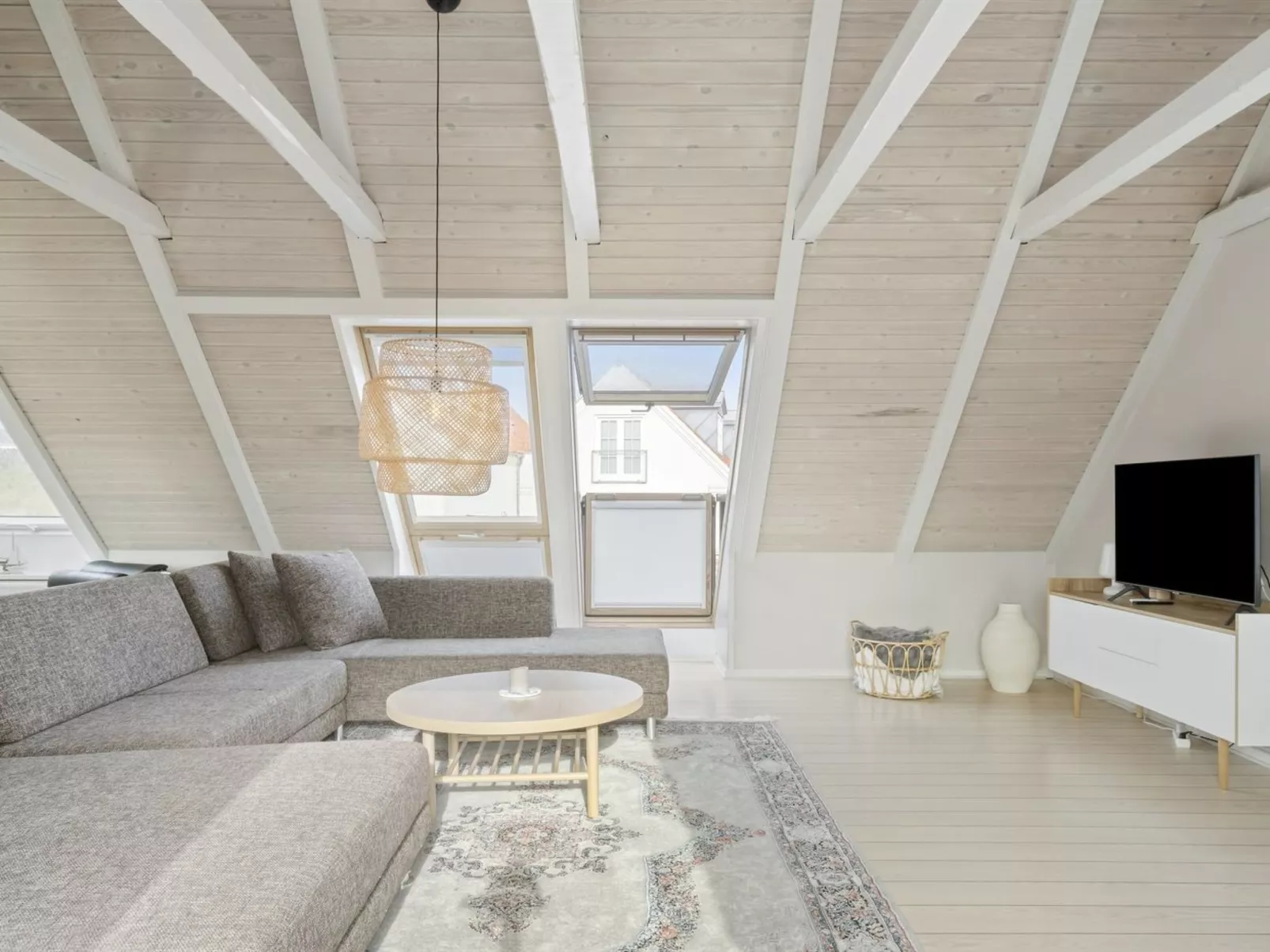 "Edin" - 100m from the sea-Binnen