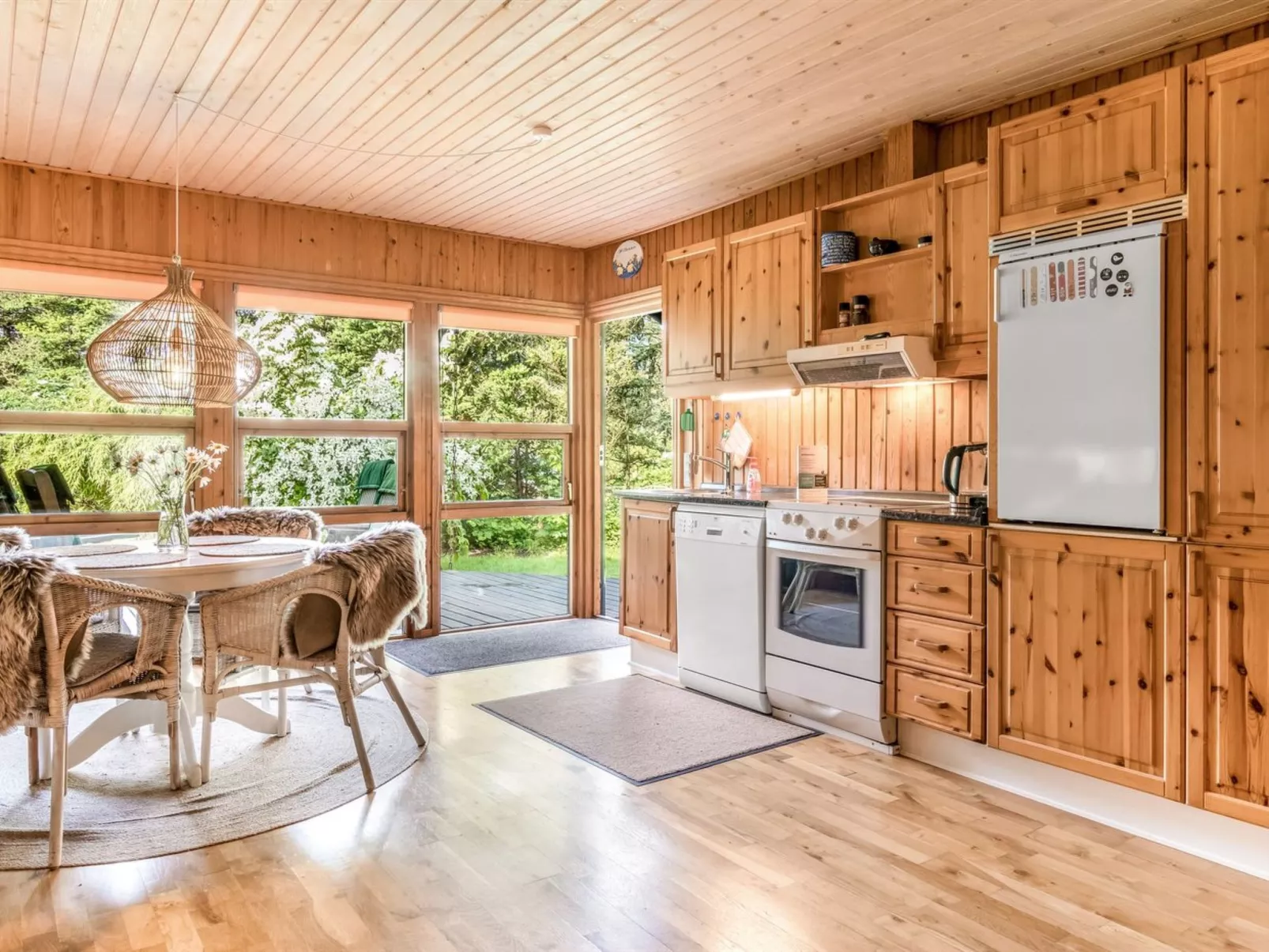 "Amela" - 30km from the sea-Binnen