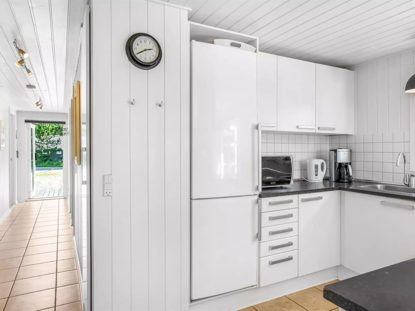 "Joseline" - 1.8km from the sea-Binnen