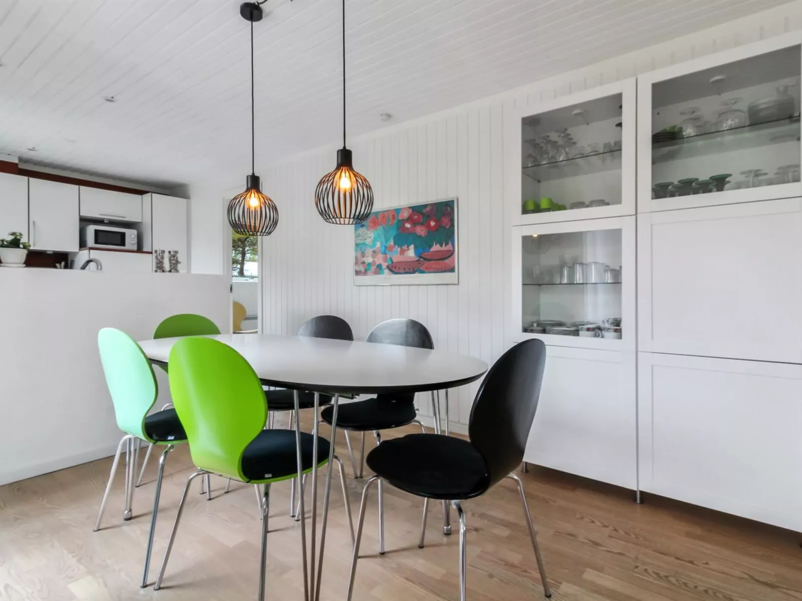 "Atla" - 2.5km from the sea-Binnen